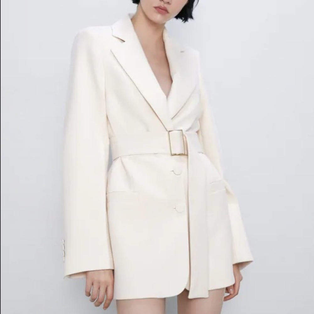 ZARA OFF WHITE BLAZER WITH BELT LONG SLEEVES